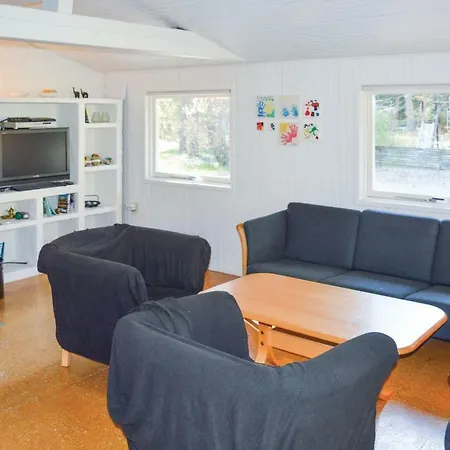 Three-bedroom Holiday In Hadsund Helberskov
